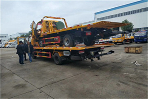 弥渡同城汽车补胎